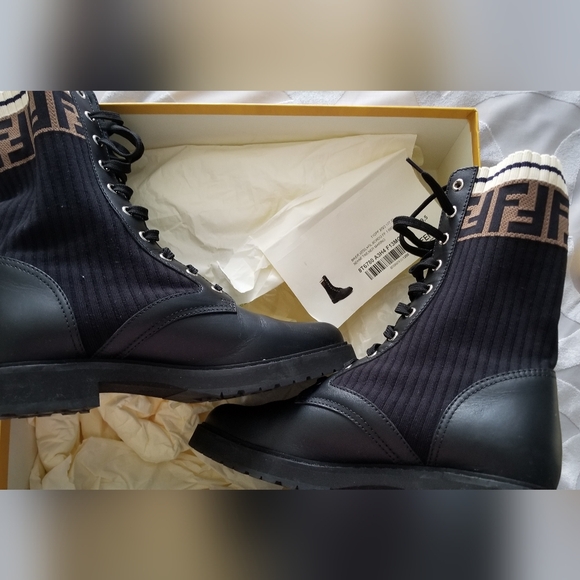 Fendi boots - Picture 3 of 4